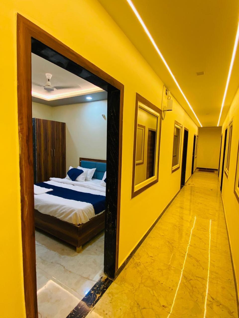 Ys Taj Hotel - Agra Екстериор снимка